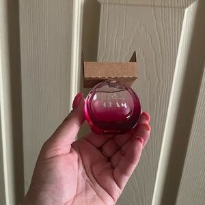 Kim Kardashian Glam Perfume